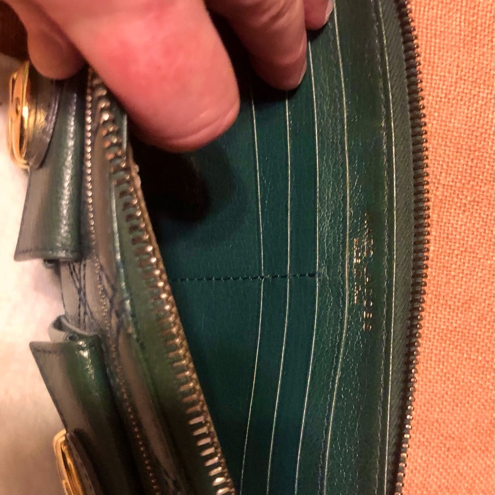 🌴🤩AUTHENTIC MARC JACOBS DESIGNER QUILTED LEATHER ZIP TOP GREEN WALLET😍 - Picture 13 of 16